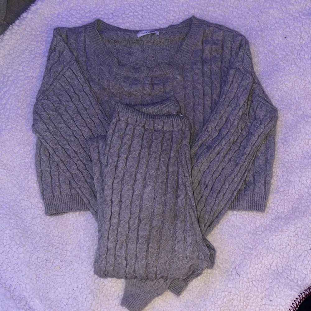 Fashion Nova Sweater and Pant Set